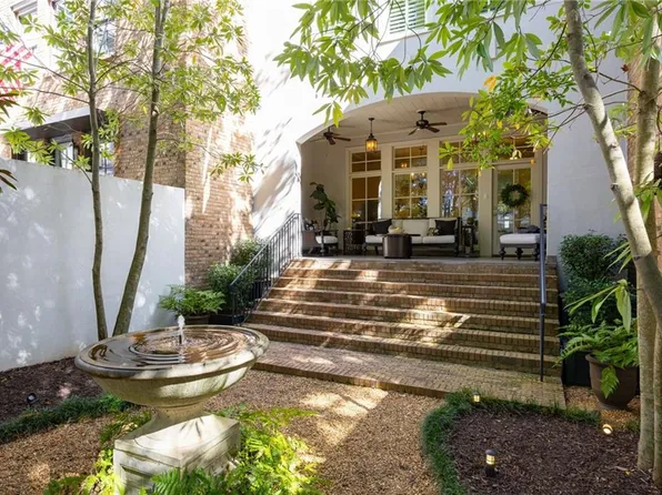 125 Hubbard Rd, Woodstock, GA 30188
