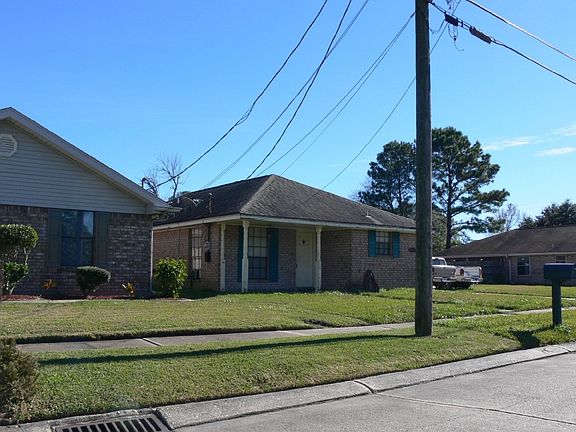 2nd image of 801 Waldo St