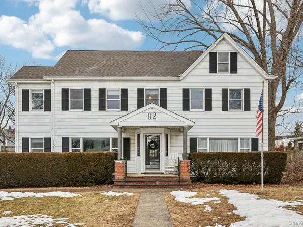 82 Vernon Avenue, East Norwich, NY 11732