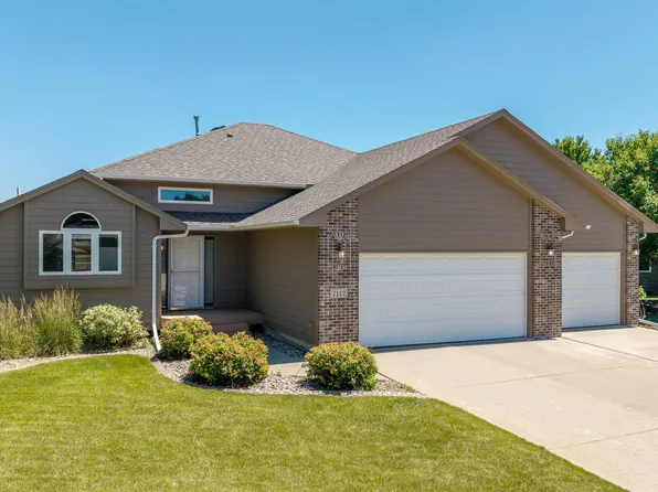 7112 S Mogen Ave, Sioux Falls, SD 57108