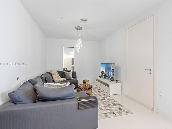 5th image of 200 Biscayne Boulevard Way APT 4612