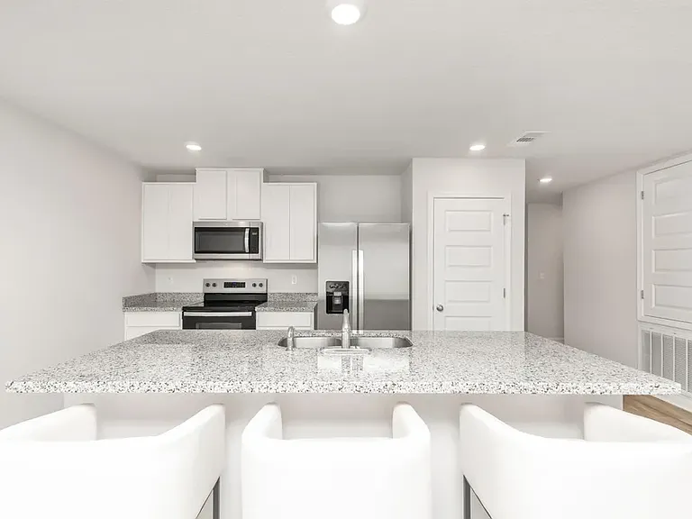3418 Phoenix Ct — Photo 12