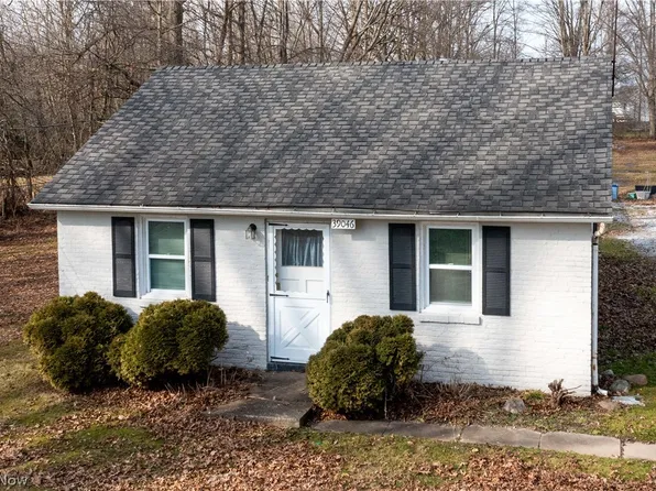 39046 E River Rd, Elyria, OH 44035