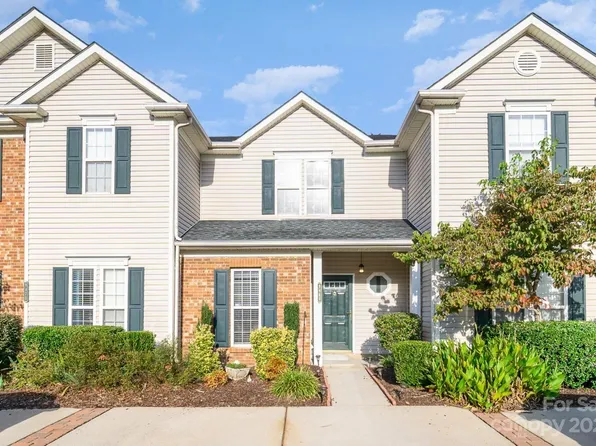 9466 Kimmel Ln, Charlotte, NC 28216