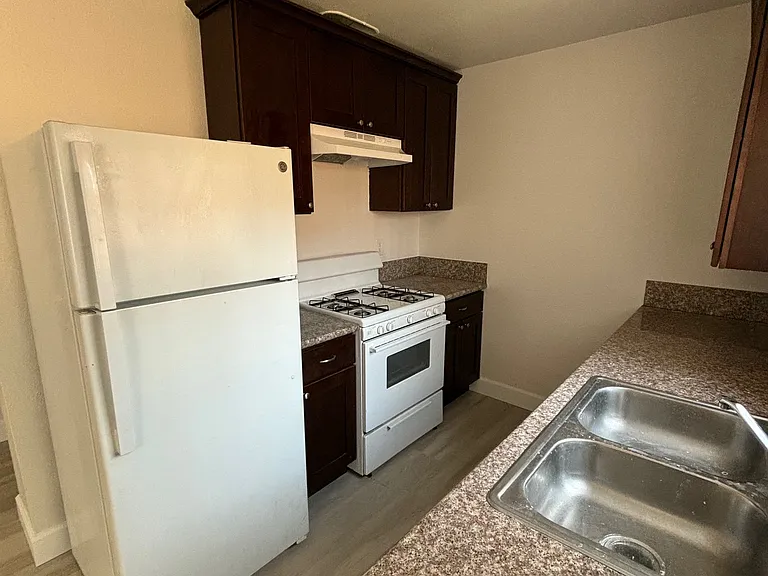 6964 Fulton St #1/2-B — Photo 7