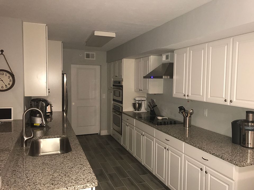 Large kitchen