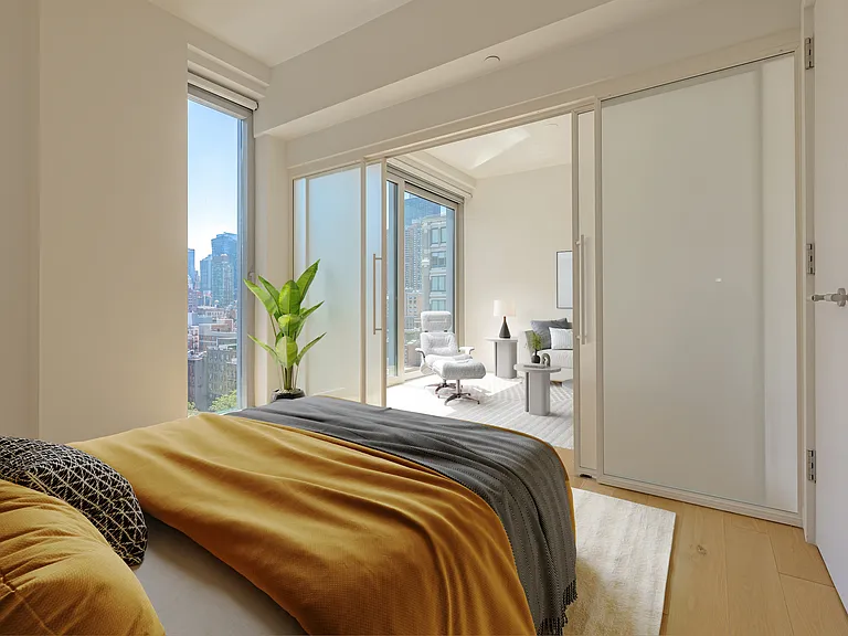 547 W 47th St #Penthouse 1 — Photo 9