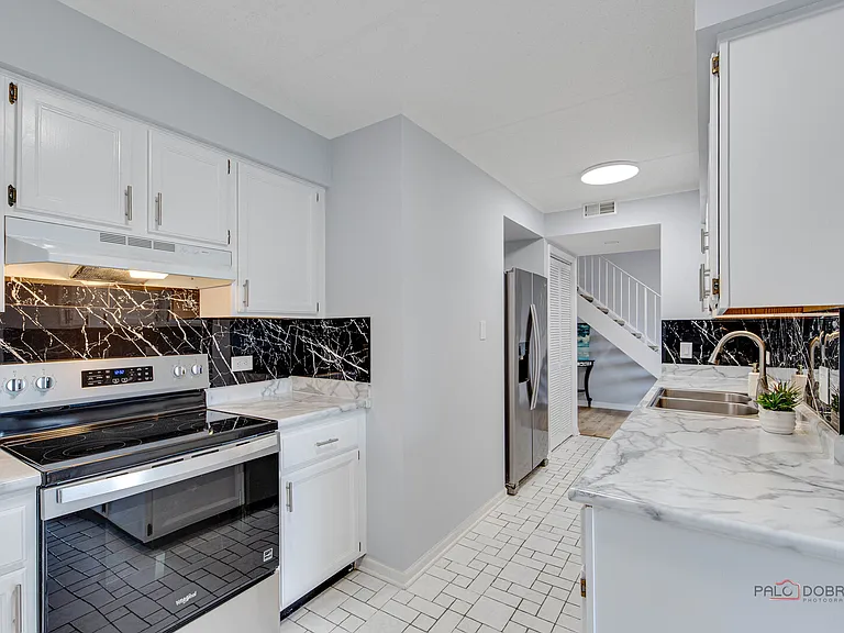 1551 Ashland Ave #306 — Photo 7