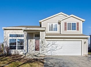 4851 Bordeaux Dr, Lake In The Hills, IL 60156