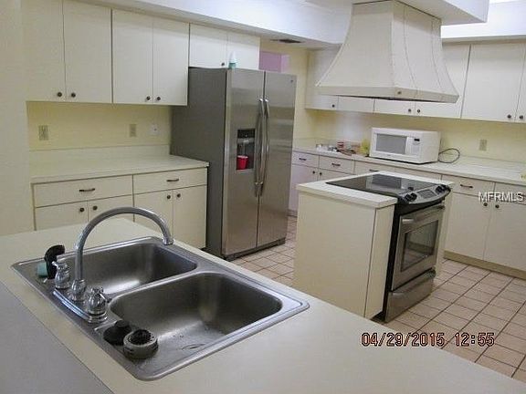 2nd image of 3014 Plantation Way