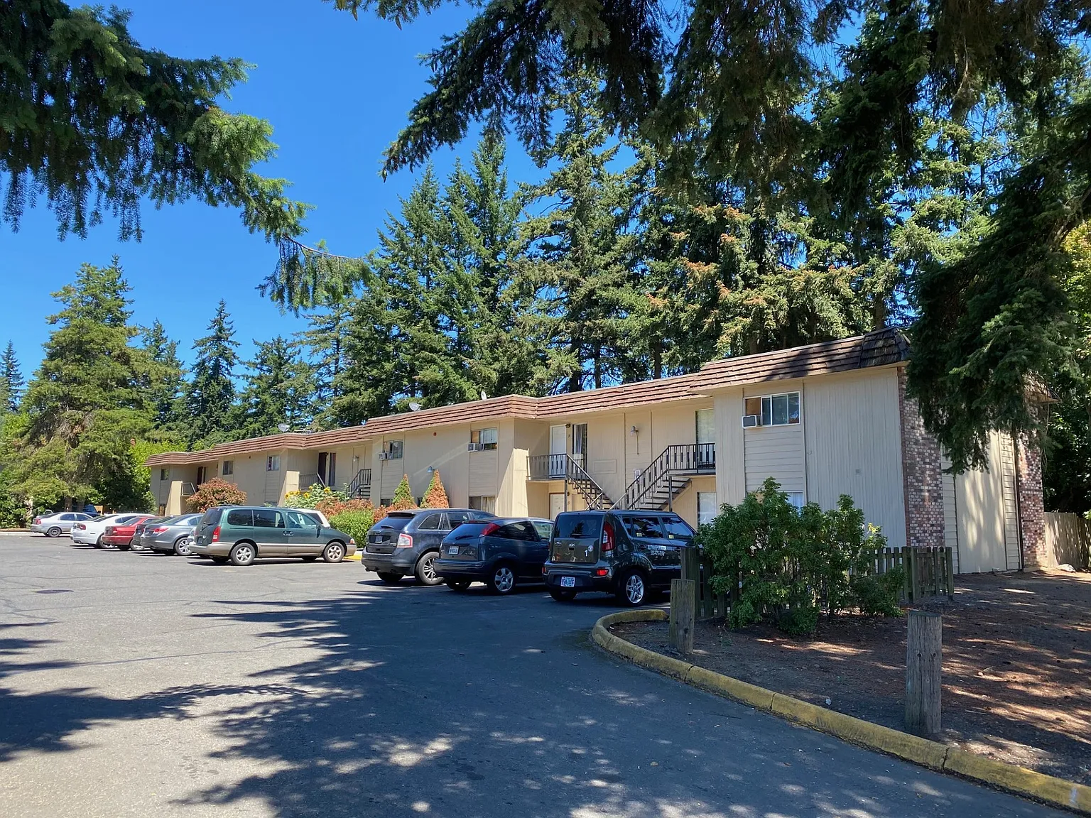 Fairhaven Apartments — Photo 1