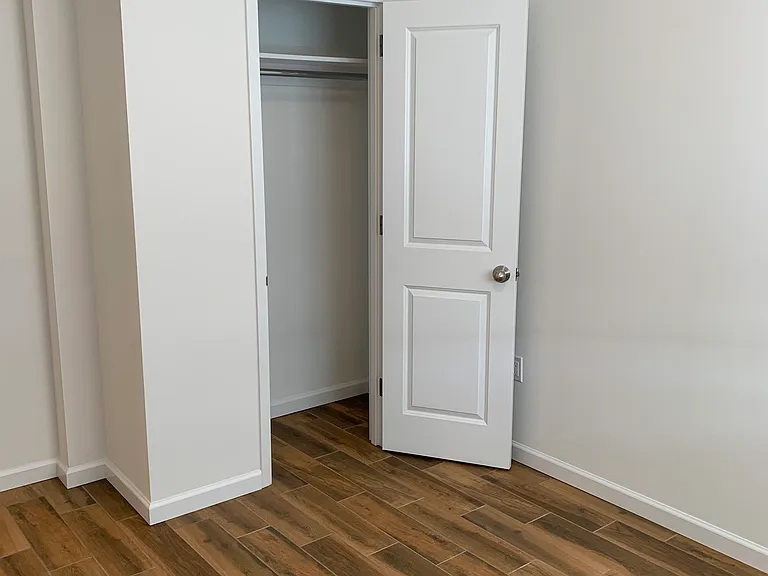 31-12 31st St #4 — Photo 9