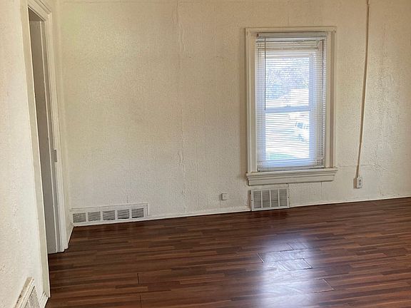 4th image of 602 E Dayton St #A