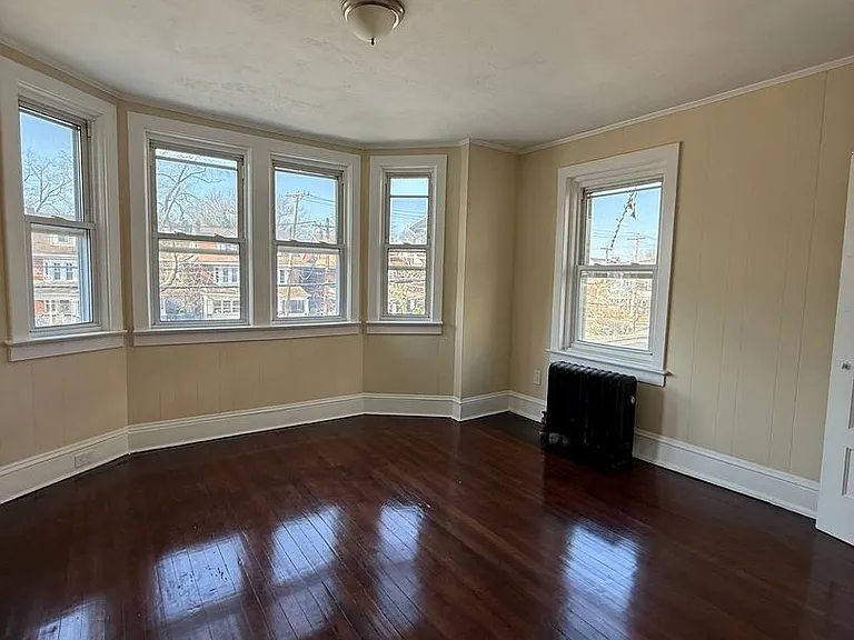1442 W State St — Photo 21