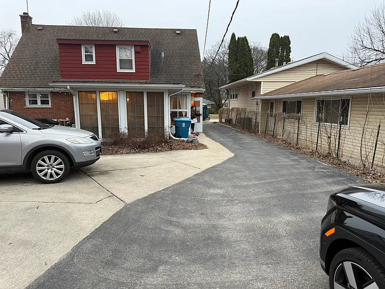 121 N Main St — Photo 20