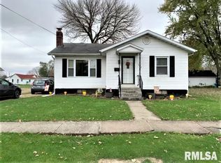 360 W Tanner St, Waverly, IL 62692