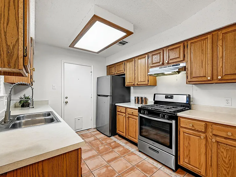 7403 Dallas Dr — Photo 13