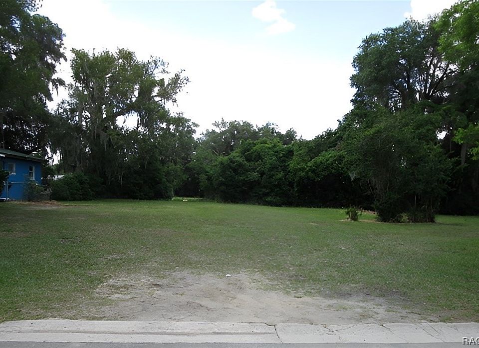 1st image of 716 W Silver Springs Pl