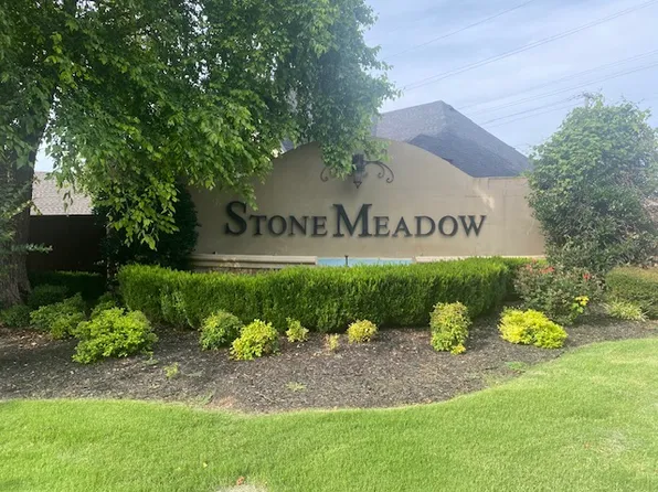 2103 SW Stonegrove Rd, Bentonville, AR 72712