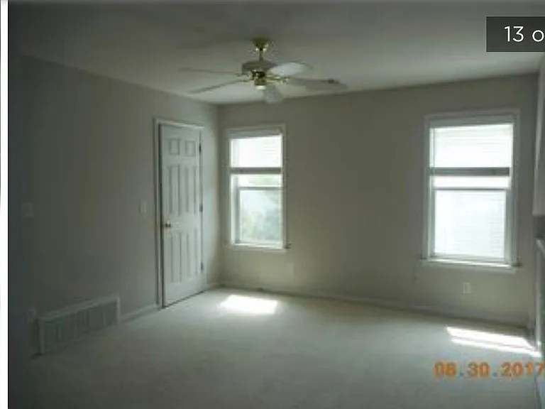 1112 Island Pl E — Photo 8
