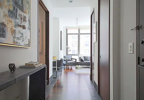 3rd image of 40 Broad St APT 19A