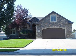 3663 W Salinas Dr, Riverton, UT 84065