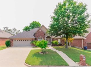 160 Scenic Valley Loop, Maumelle, AR 72113