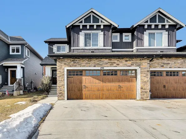 235 E Kinniburgh Rd, Chestermere, AB T1X 0Y7