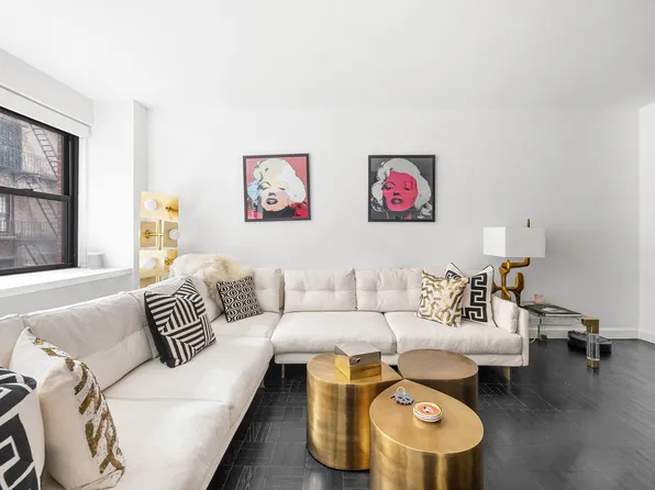 166 East 61st Street image 3 of 7