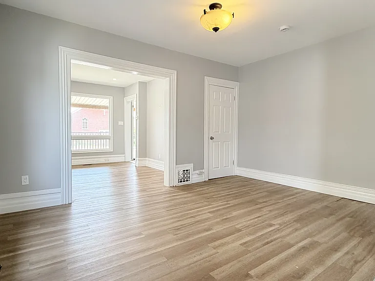 2177-2181 Howard Ave #2177 — Photo 9