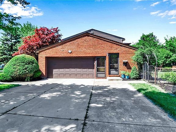 3rd image of 315 Troy Del Way