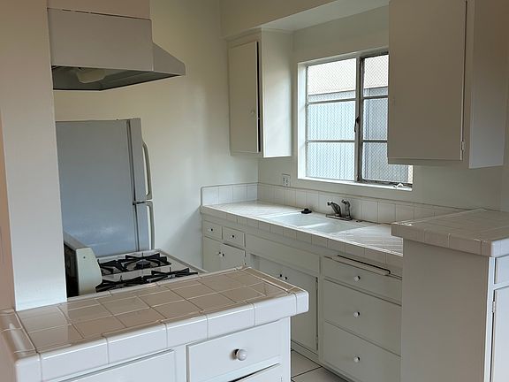 4th image of 7612 Hampton Ave APT 20