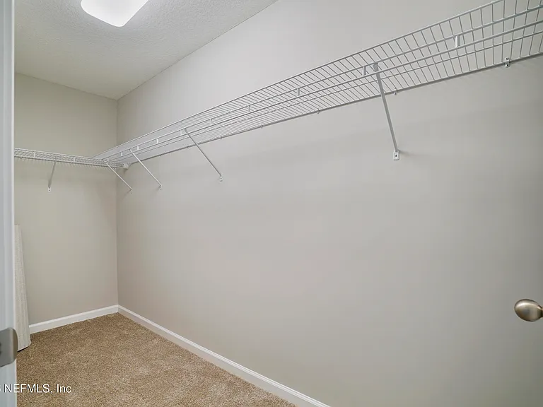 142 Castro Ct — Photo 17