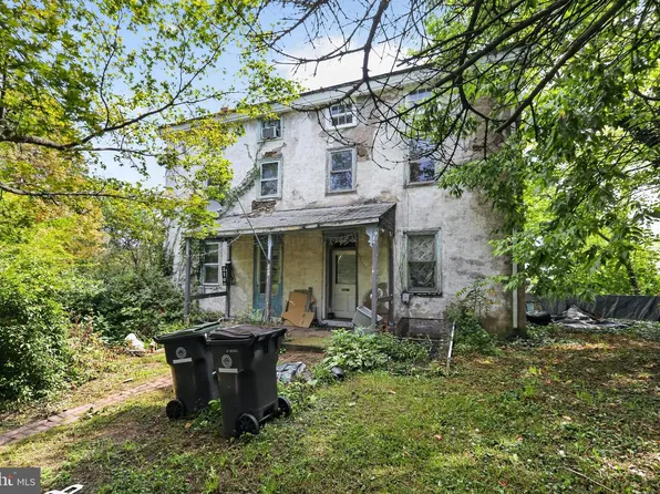 210-212 Heckle St, Phoenixville, PA 19460