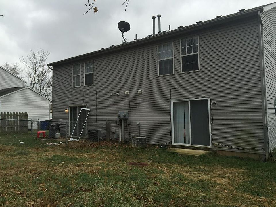 2nd image of 2700 Four Seasons Dr