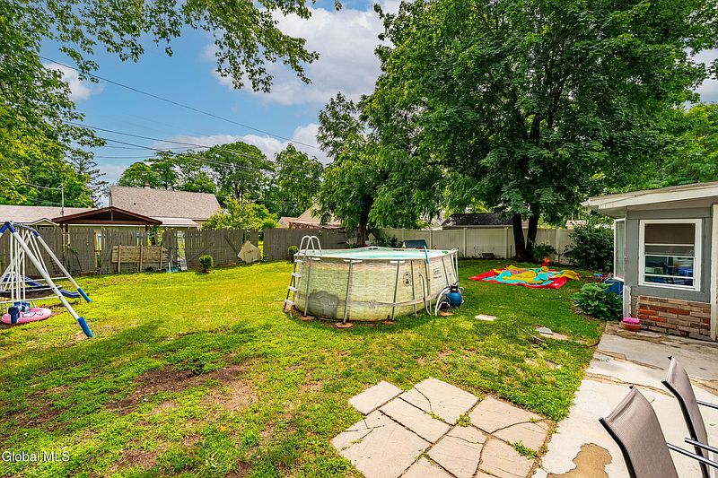 5th image of 1156 Outer Drive