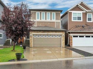 24 W Evansborough Rd NW, Calgary, AB T3P 0R1
