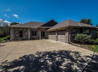 W2180 Dannan Ln, East Troy, WI 53120