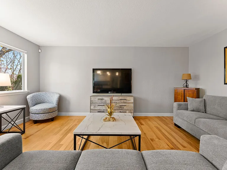 6168 Greenbrook Dr — Photo 16