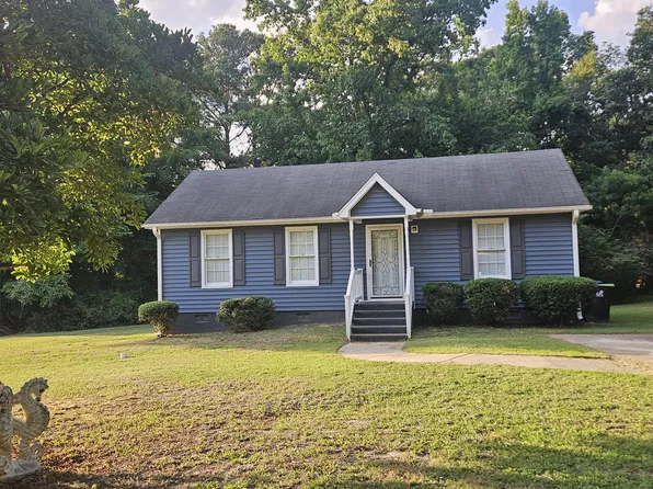 720 Gordon St, Zebulon, NC 27597