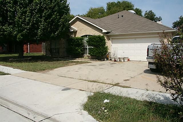 1st image of 1716 Sandalwood Dr