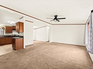 11756 Willow Ridge Ct, South Lyon, MI 48178