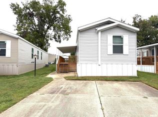 1515 N Lincoln Ave #69, Springfield, IL 62702