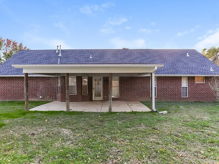 7632 Woodshire Dr — Photo 17