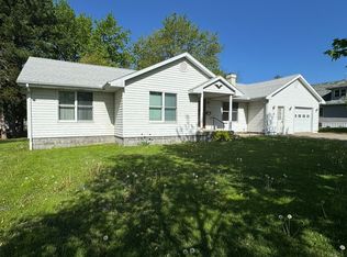 529 N Lawrence St, Gibson City, IL 60936