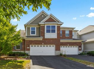 2704 Blakely Ln, Naperville, IL 60540