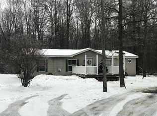 11655 W Deer Trl, Riverdale, MI 48877