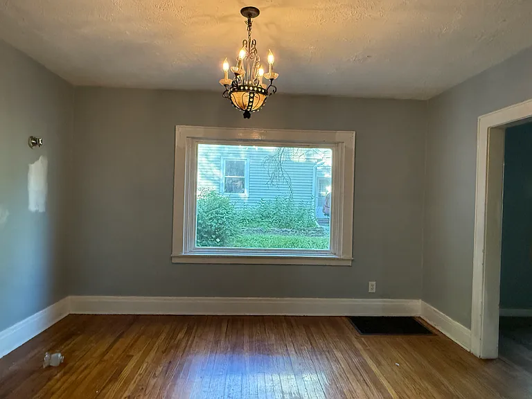 2625 E Fayette St — Photo 7