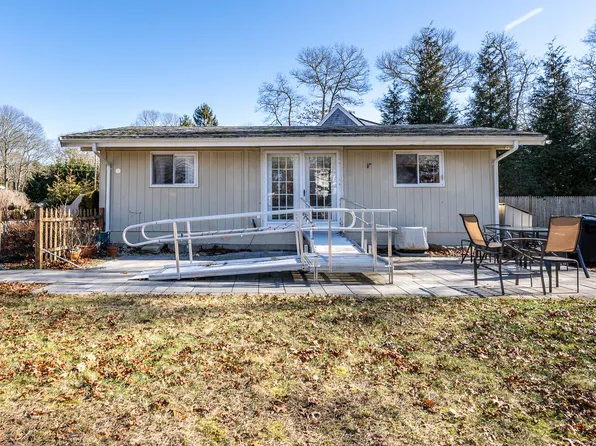 78 Ashumet Avenue, Mashpee, MA 02649