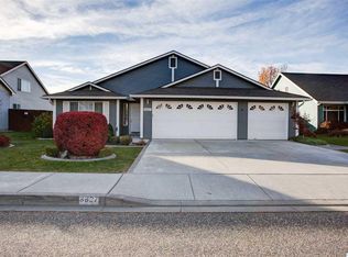 8827 W Klamath Ave, Kennewick, WA 99336